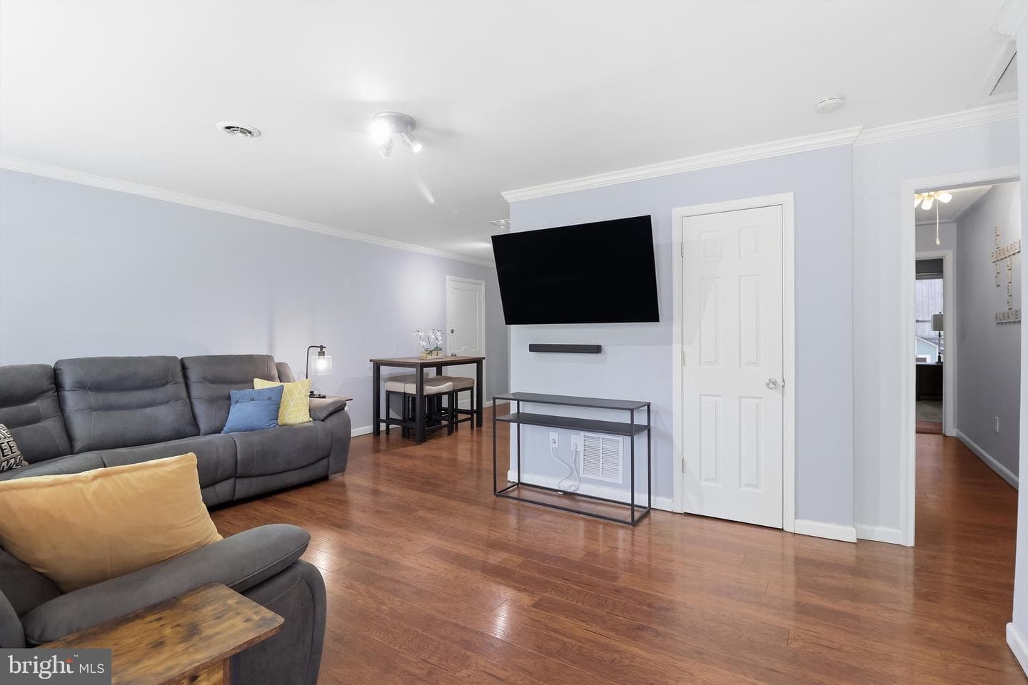 6402 The Parkway photo 6