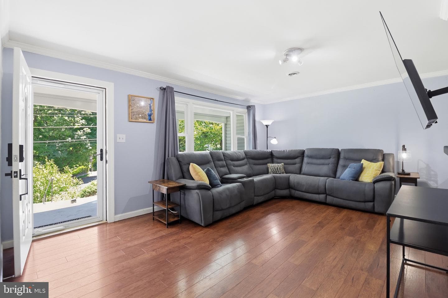 6402 The Parkway photo 7