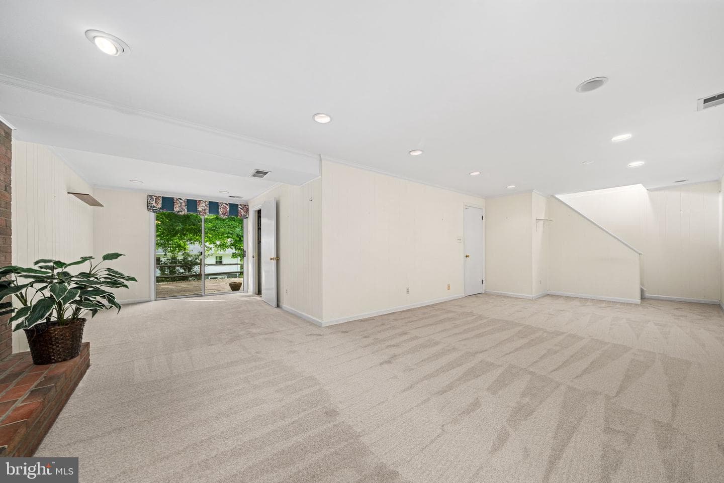 8522 Fairburn Drive photo 31
