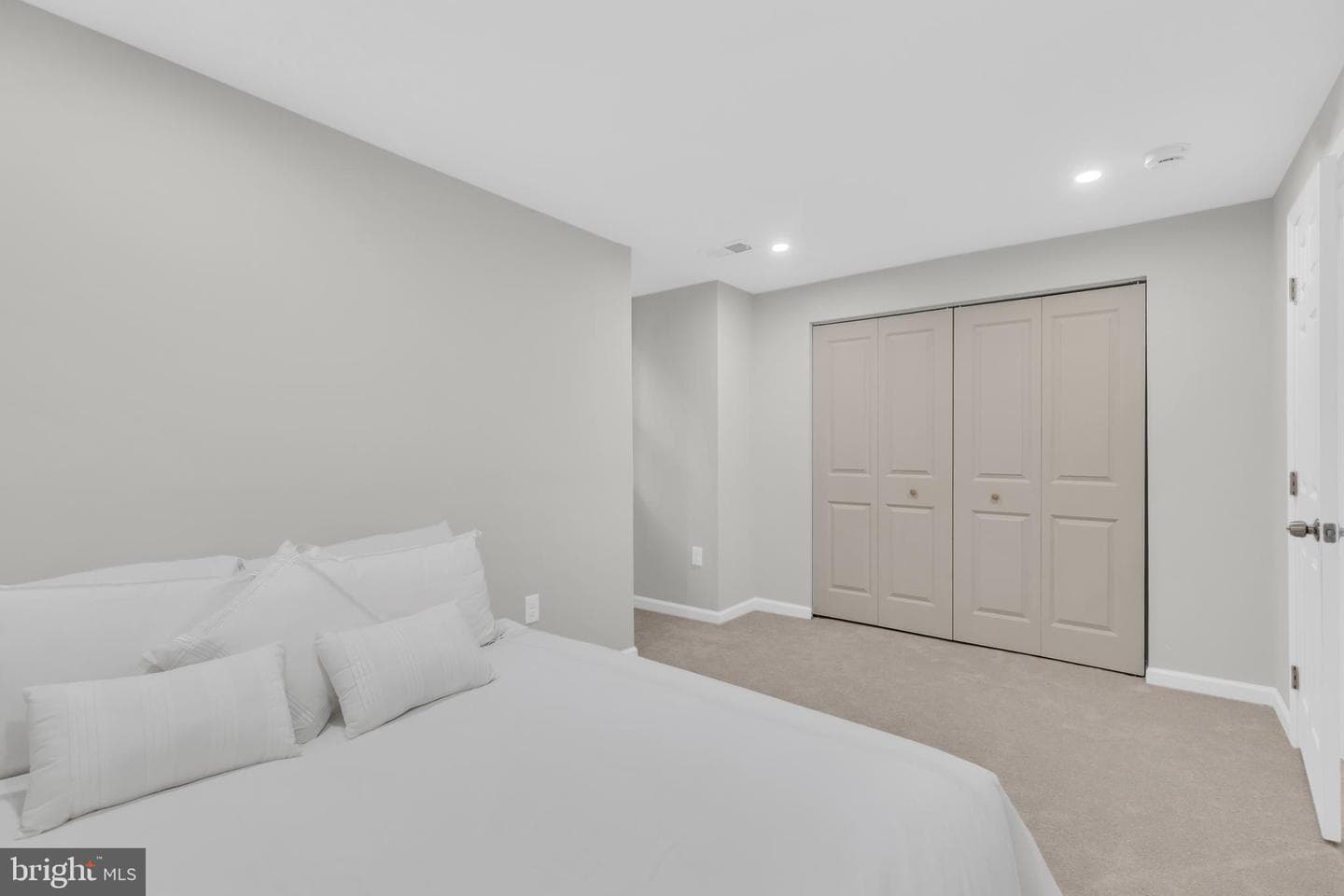 9695 Holly Oak Court photo 35