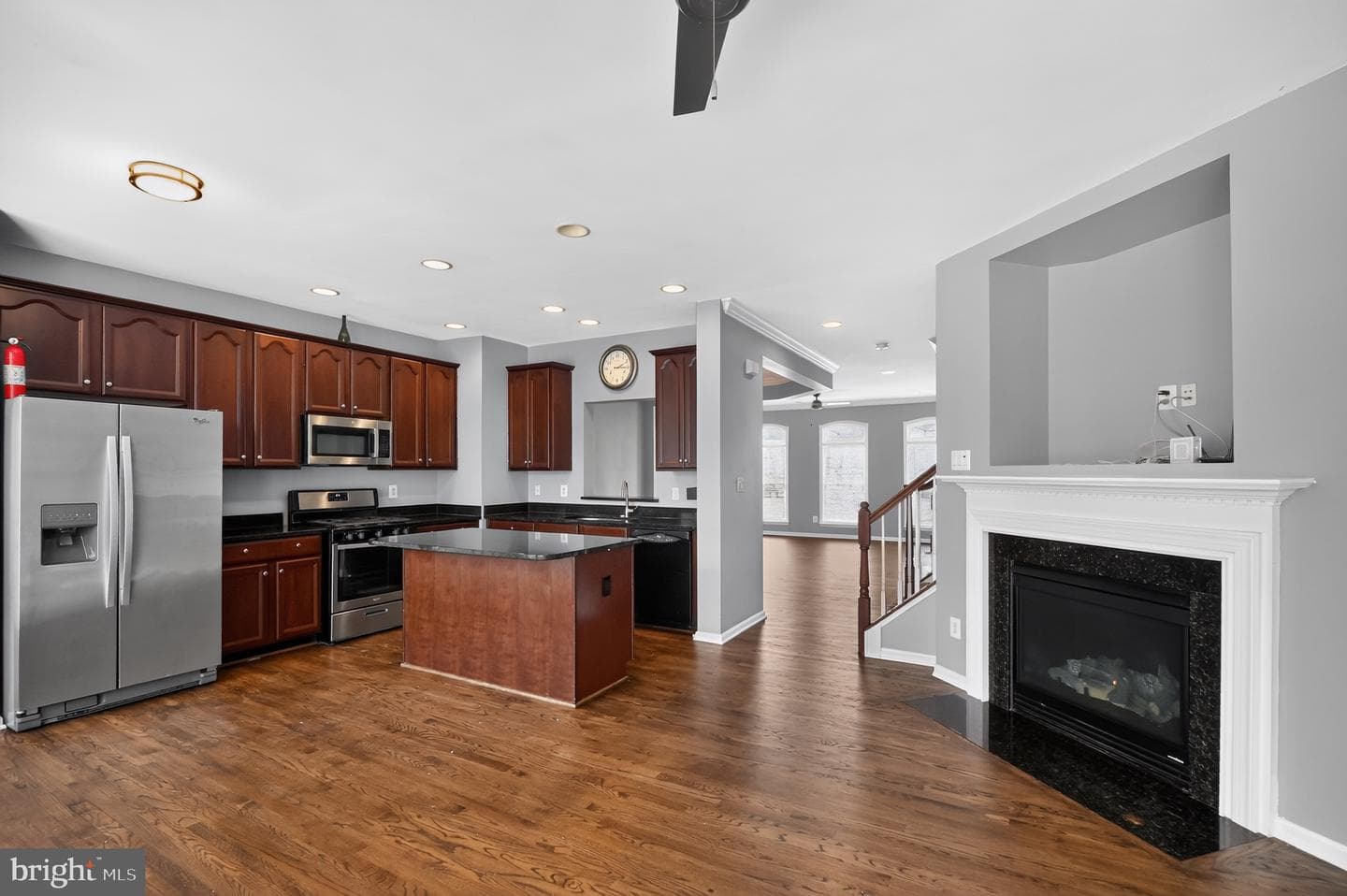 9179 Furey Road photo 6