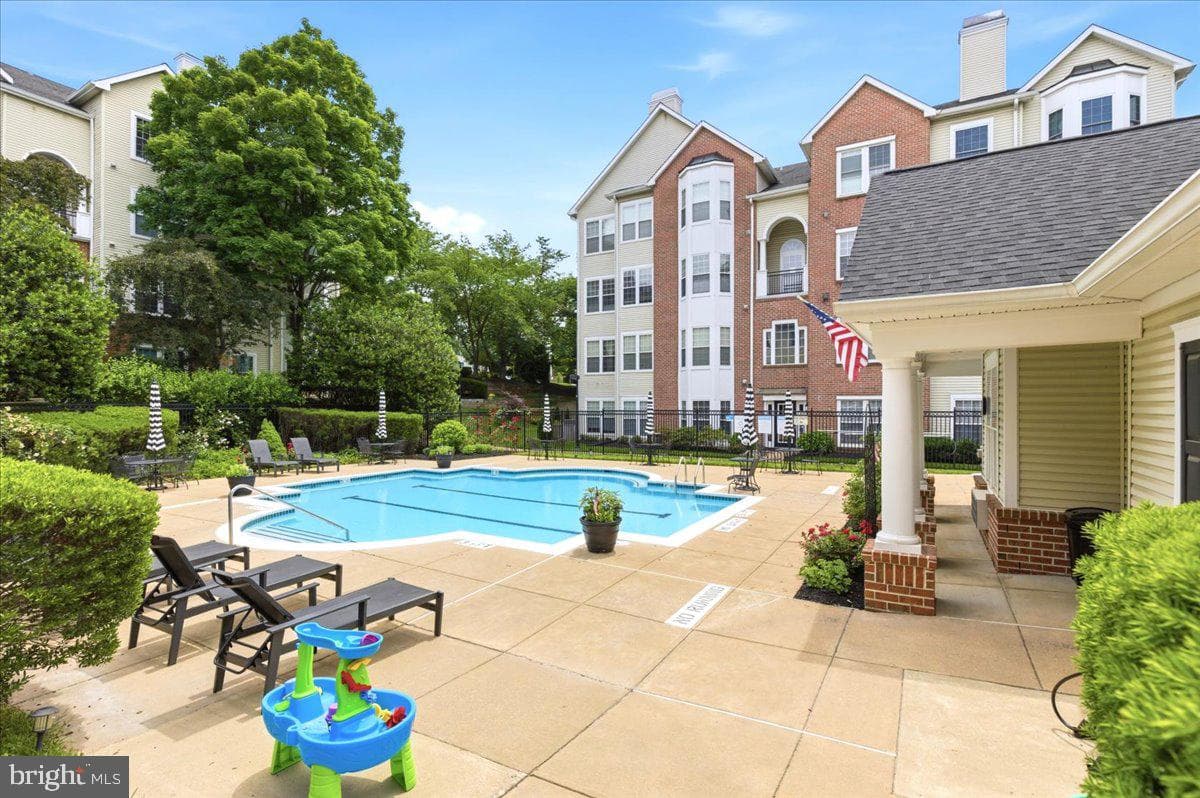 4127 Fountainside Lane #201 photo 33