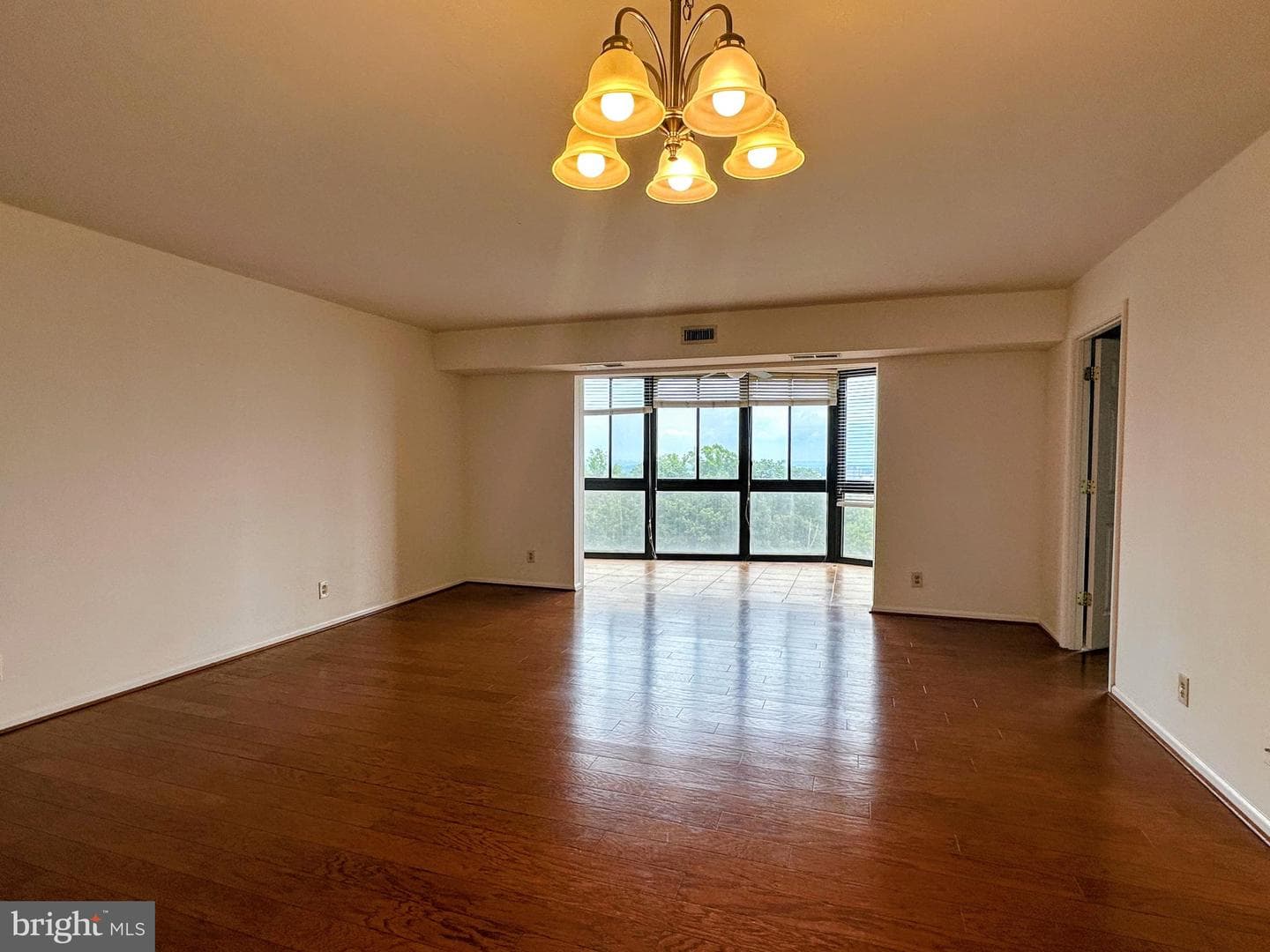8340 Greensboro Drive #906 photo 6