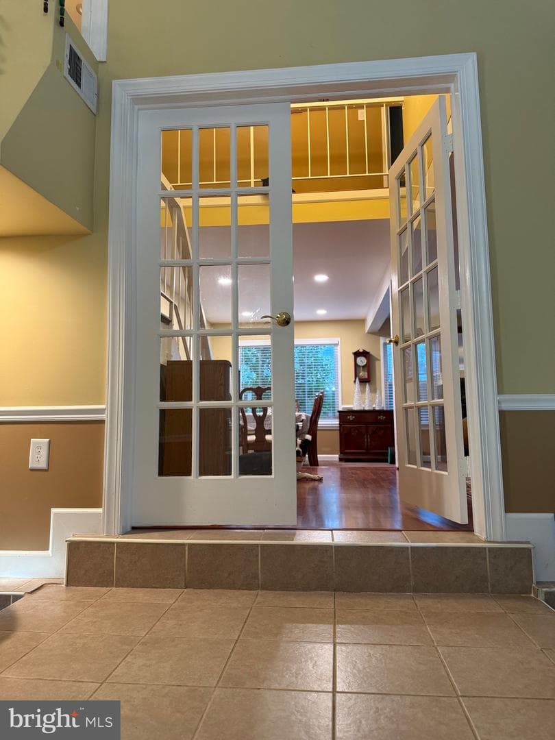 6820 Vantage Dr photo 5