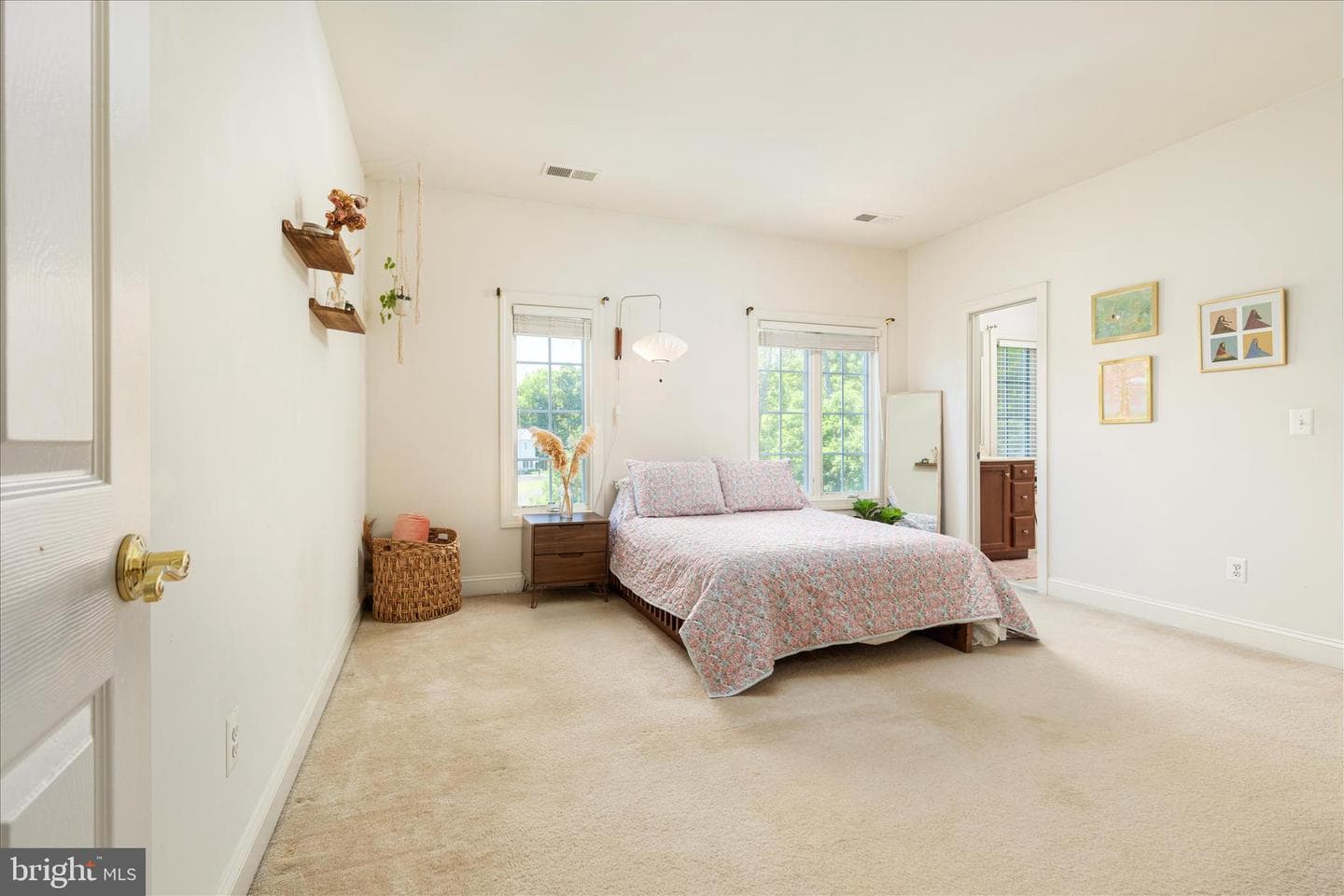 8906 Laurel Overlook Drive photo 21