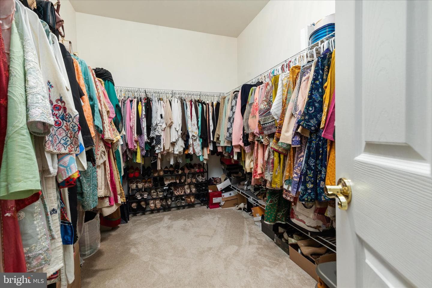 8906 Laurel Overlook Drive photo 27