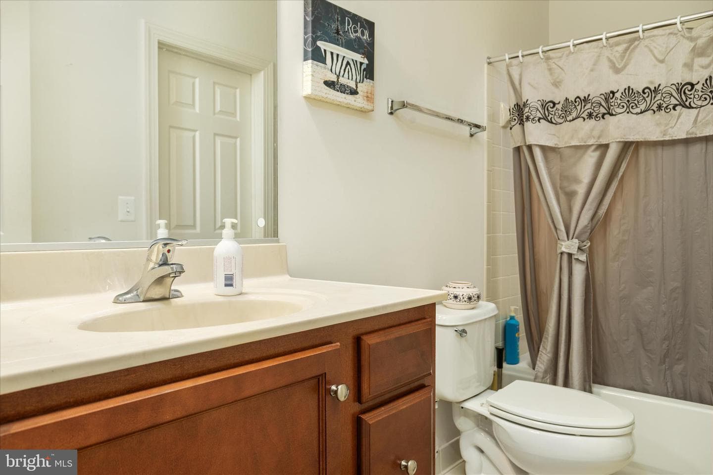 8906 Laurel Overlook Drive photo 37