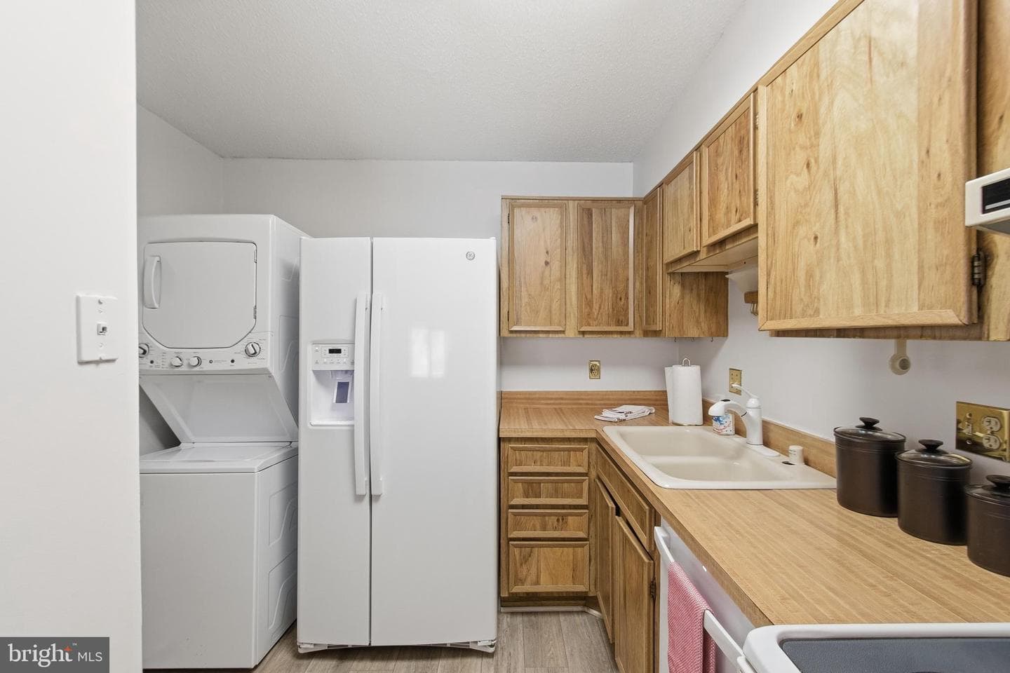 5903 Mount Eagle Drive #507 photo 12