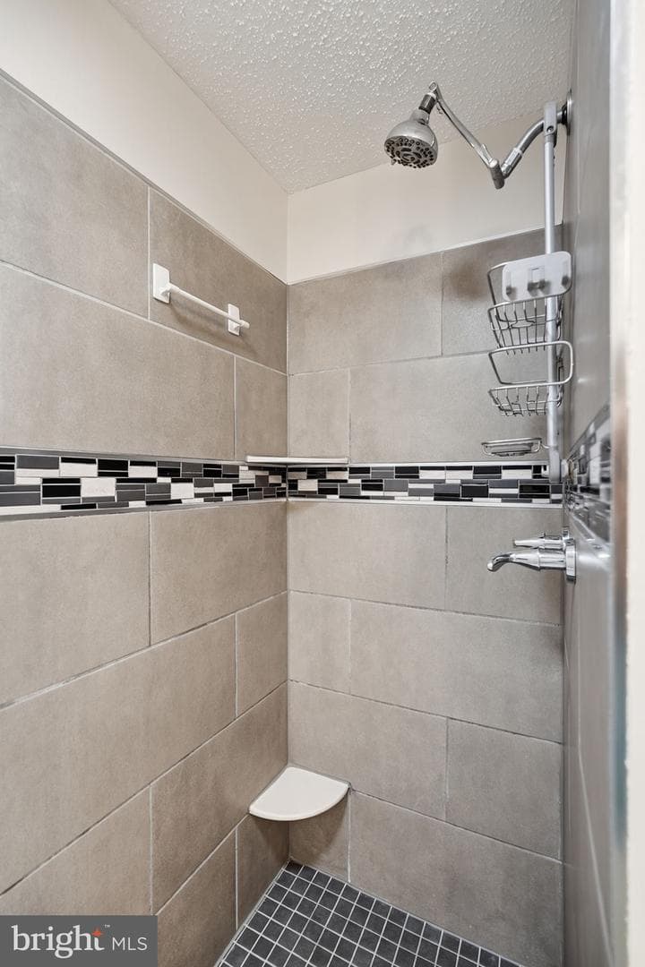 5851 Jacksons Oak Court photo 15
