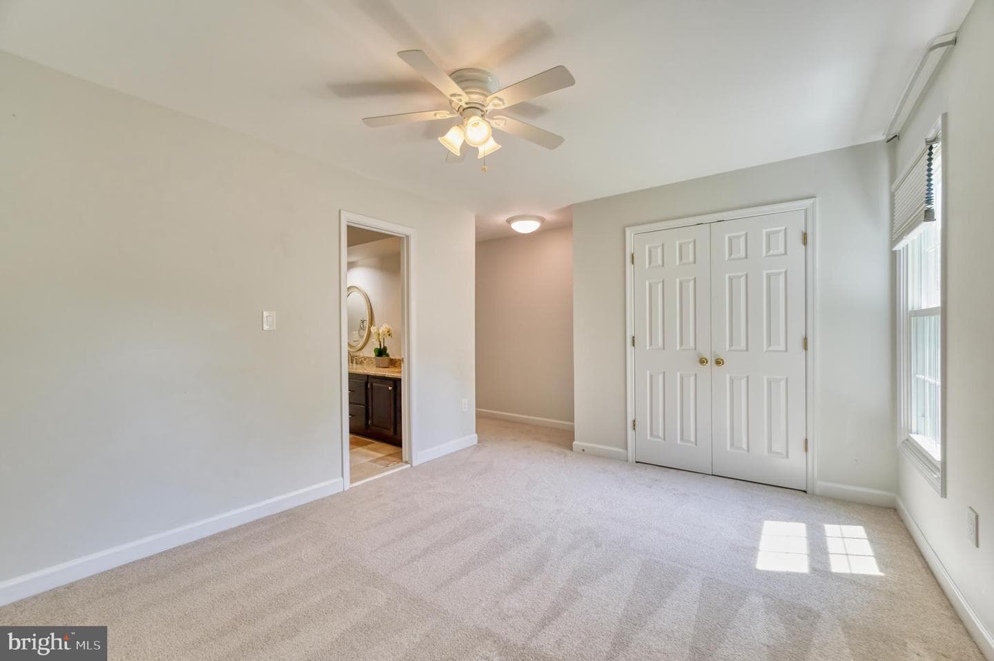 8722 Foxhall Terrace photo 41