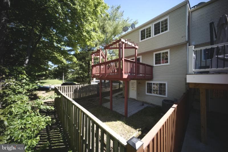 5935 Spruce Run Court photo 22