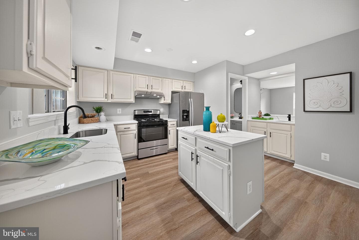 6576 Medinah Lane photo 2