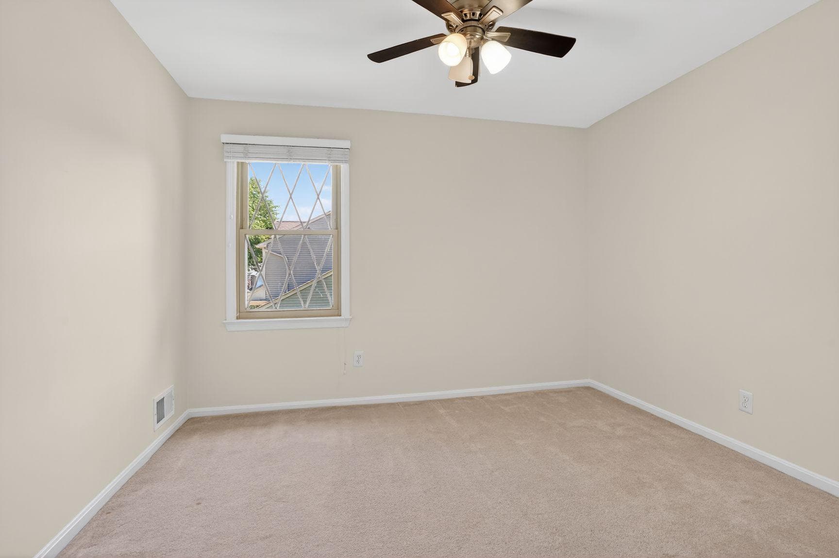 6030 Burnside Landing Drive photo 18