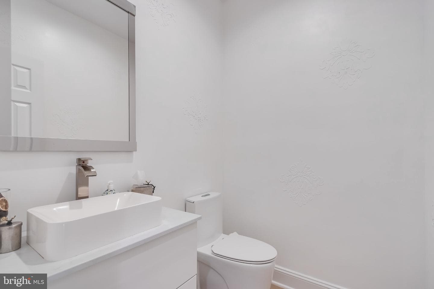 1289 Middleton Court photo 19
