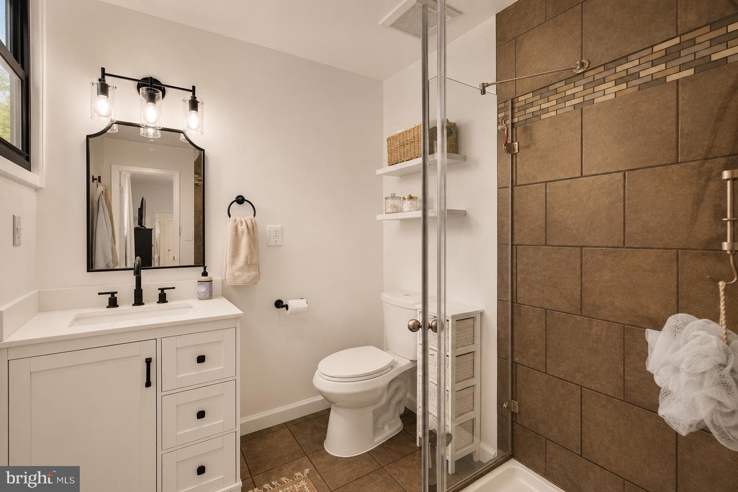 11170 Forest Edge Drive photo 16