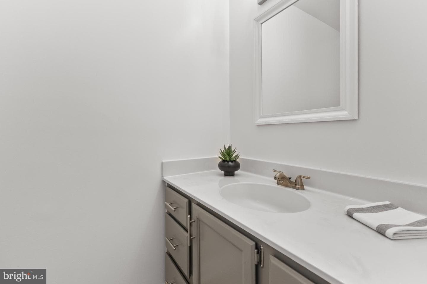 6308 Chaucer View Circle photo 11