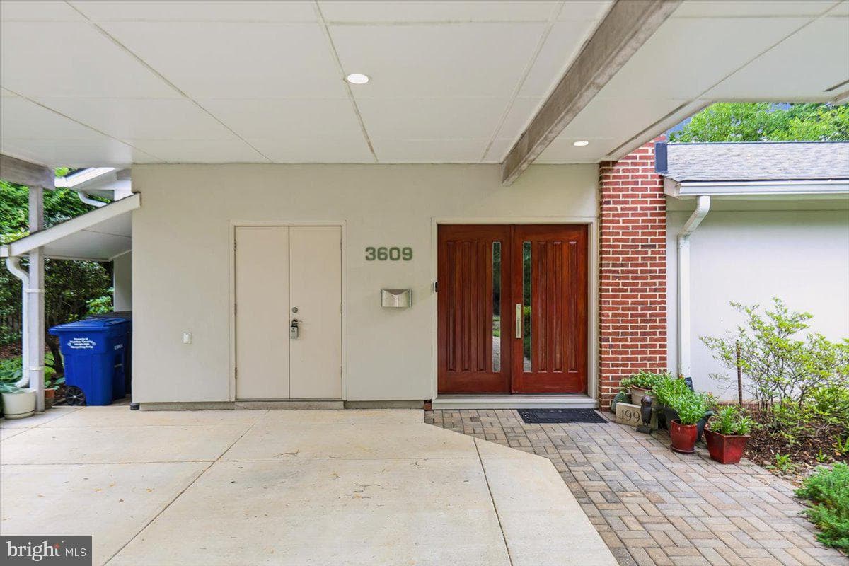 3609 Pinetree Terrace photo 10