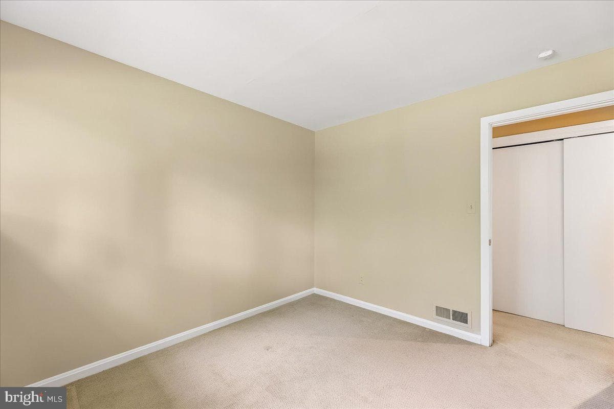 3609 Pinetree Terrace photo 19
