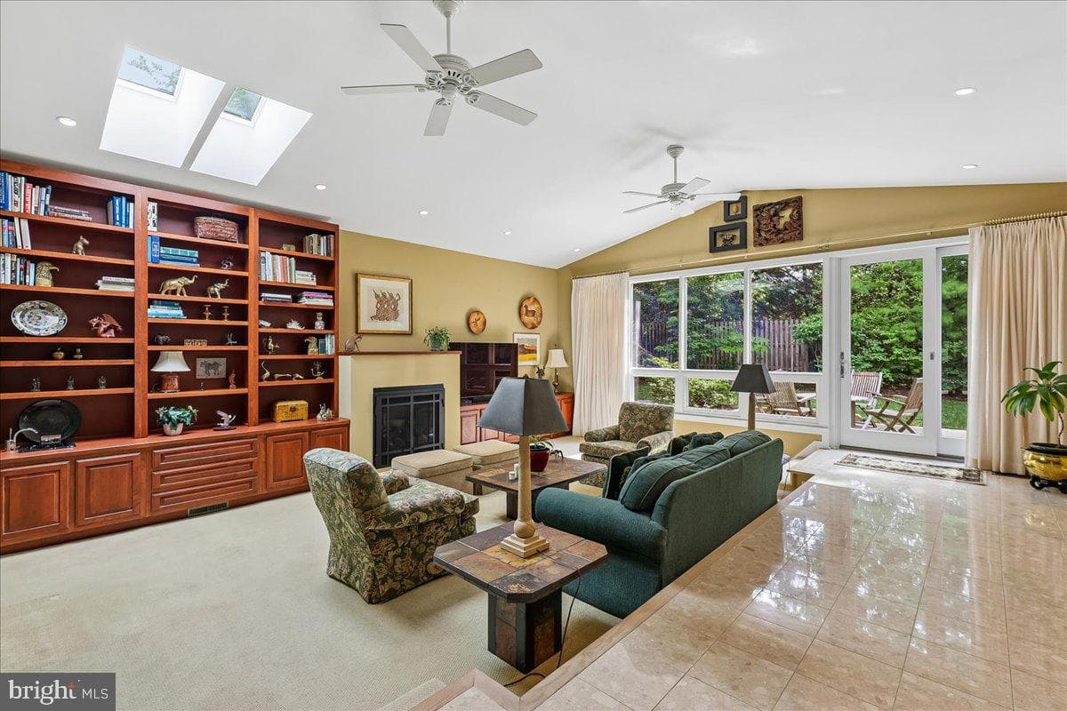 3609 Pinetree Terrace photo 5