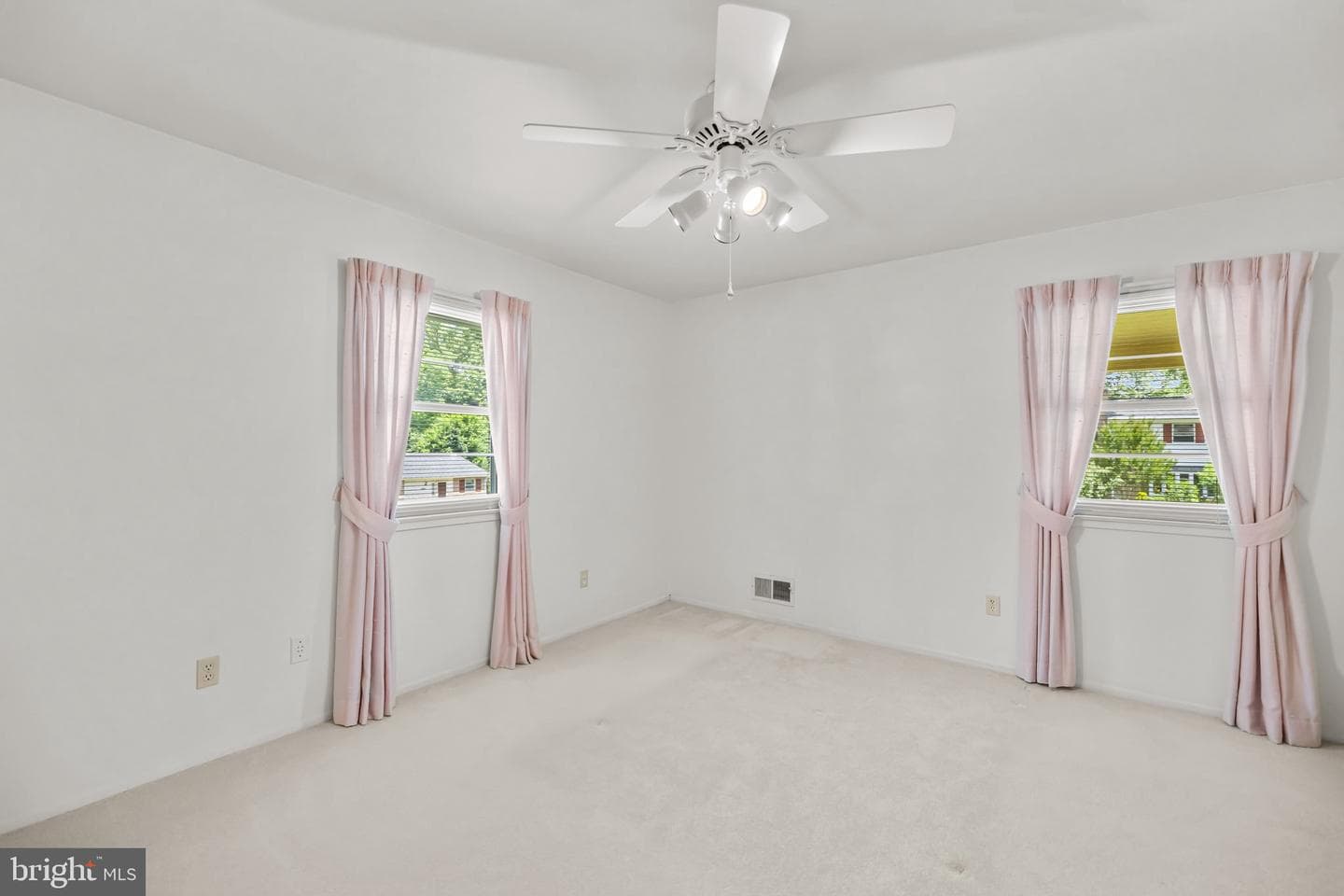 6914 Hadlow Drive photo 19