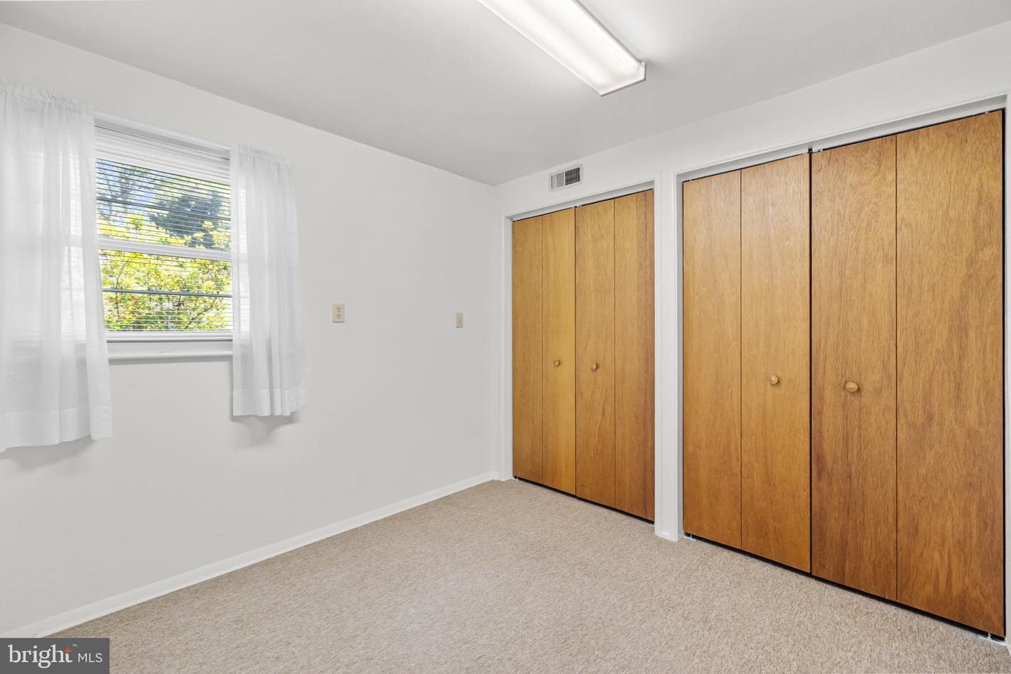 6914 Hadlow Drive photo 32