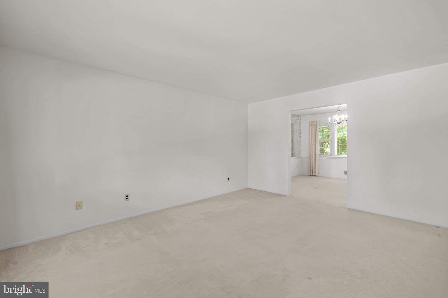 6914 Hadlow Drive photo 6