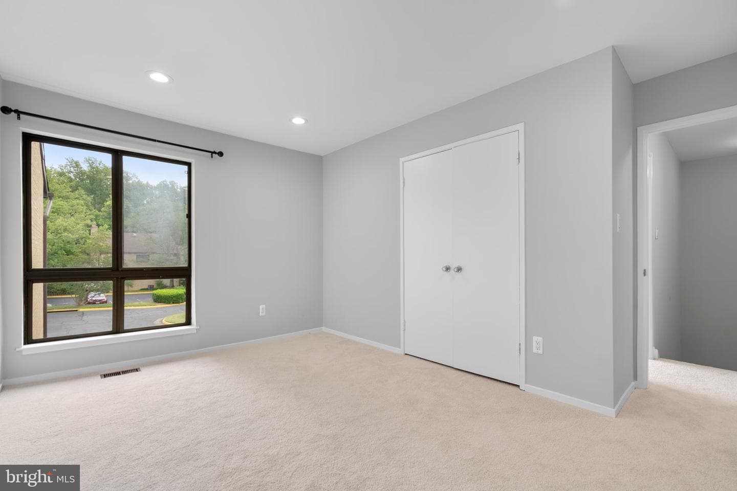 3170 Readsborough Court photo 22