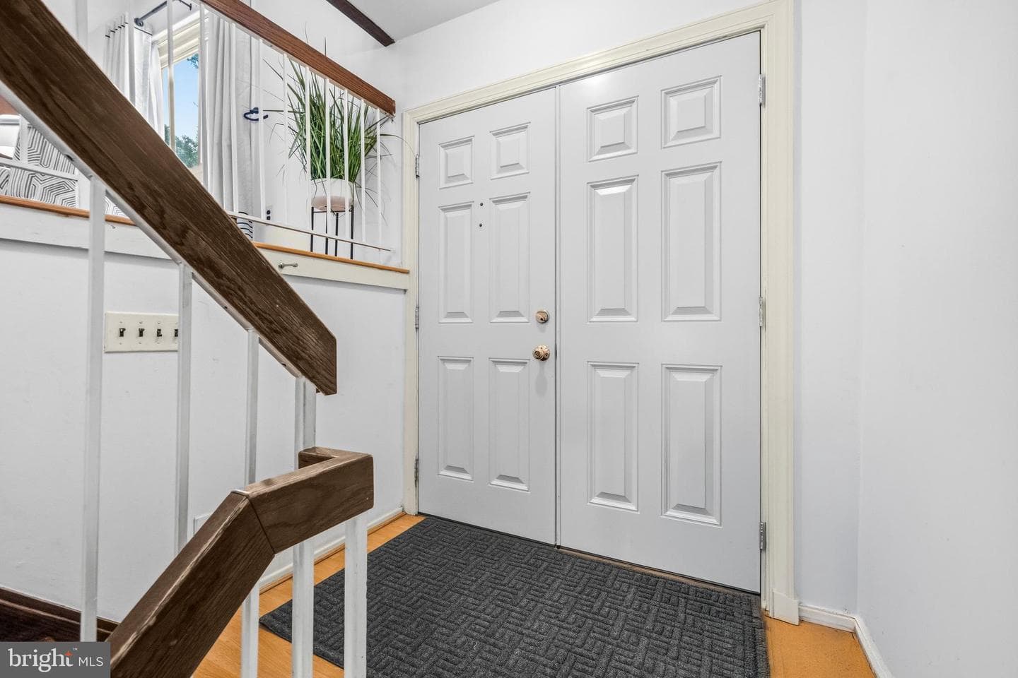 9822 Sweet Mint Drive photo 4