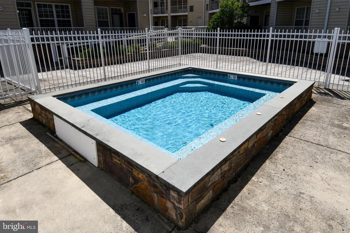 2663 Manhattan Place #112 photo 50