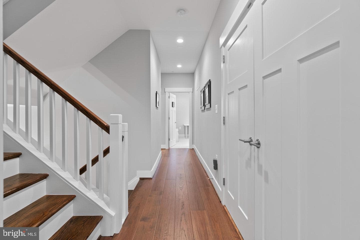 113 Dyer Ct. photo 31