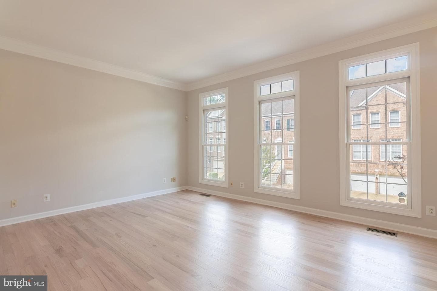 9551 Lagersfield Circle photo 3