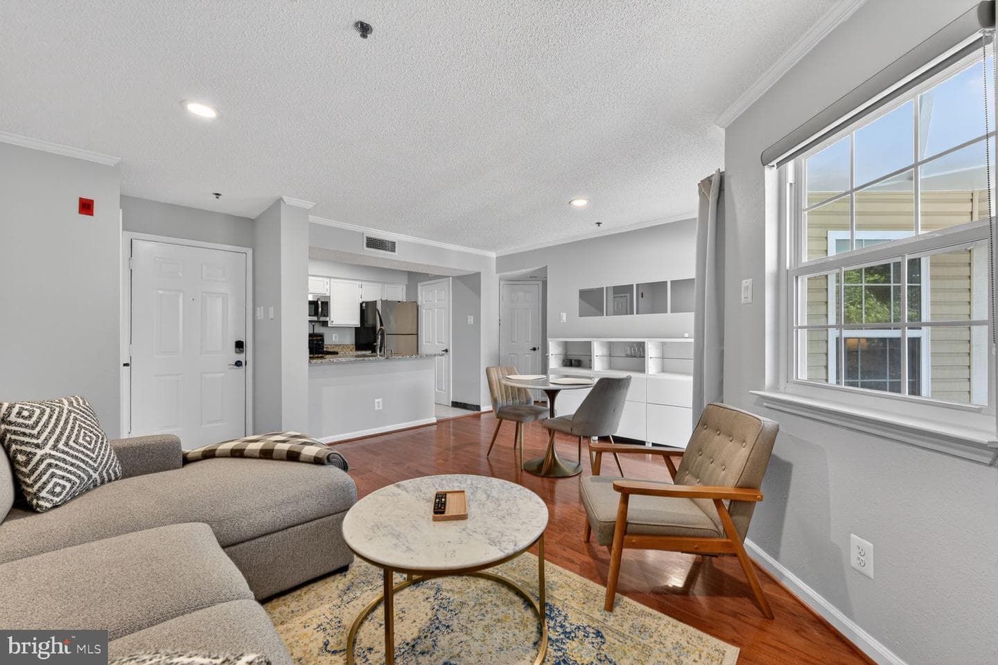 1524 Lincoln Way #416 photo 6