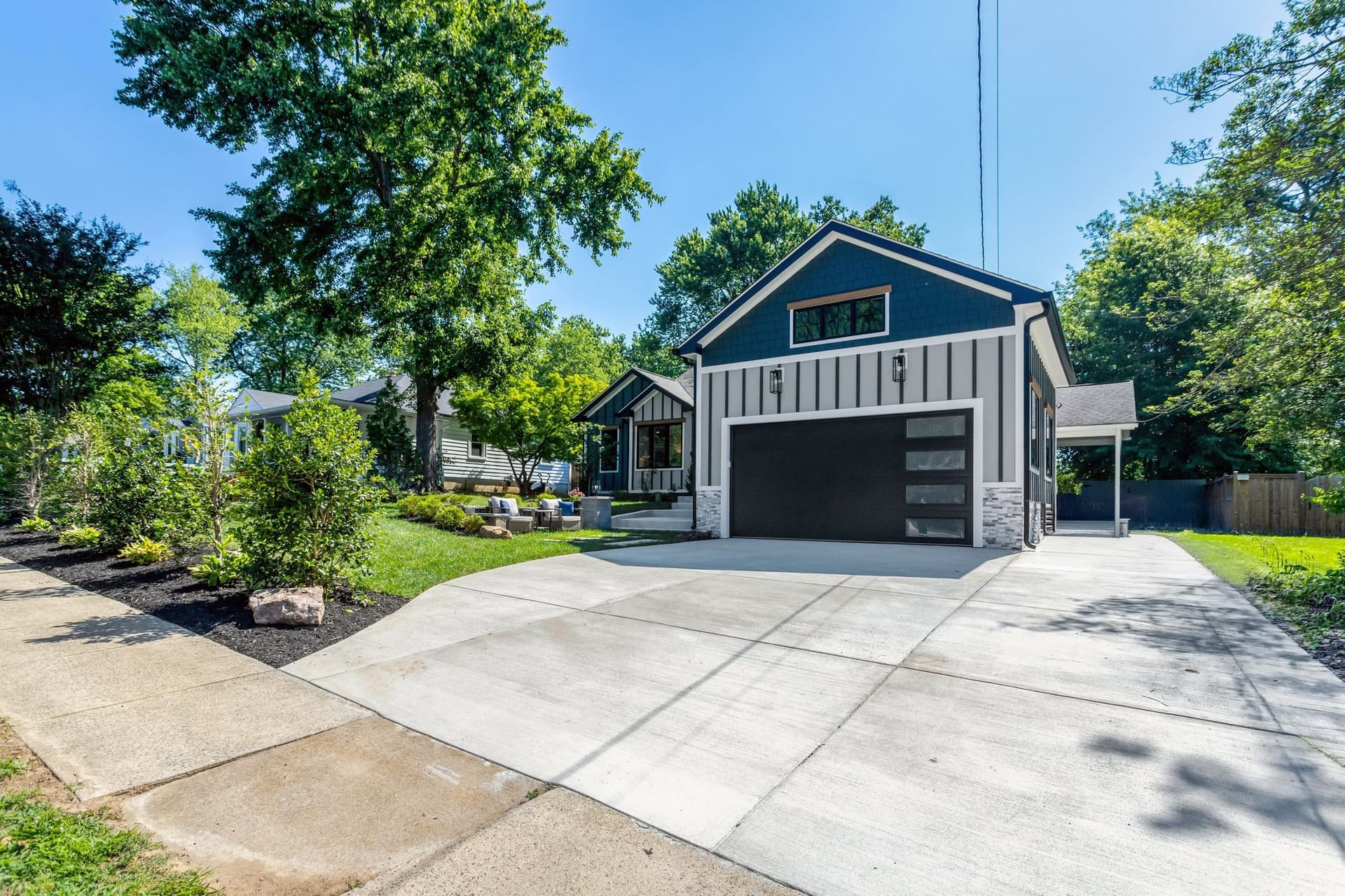 2933 Fairmont Street photo 3