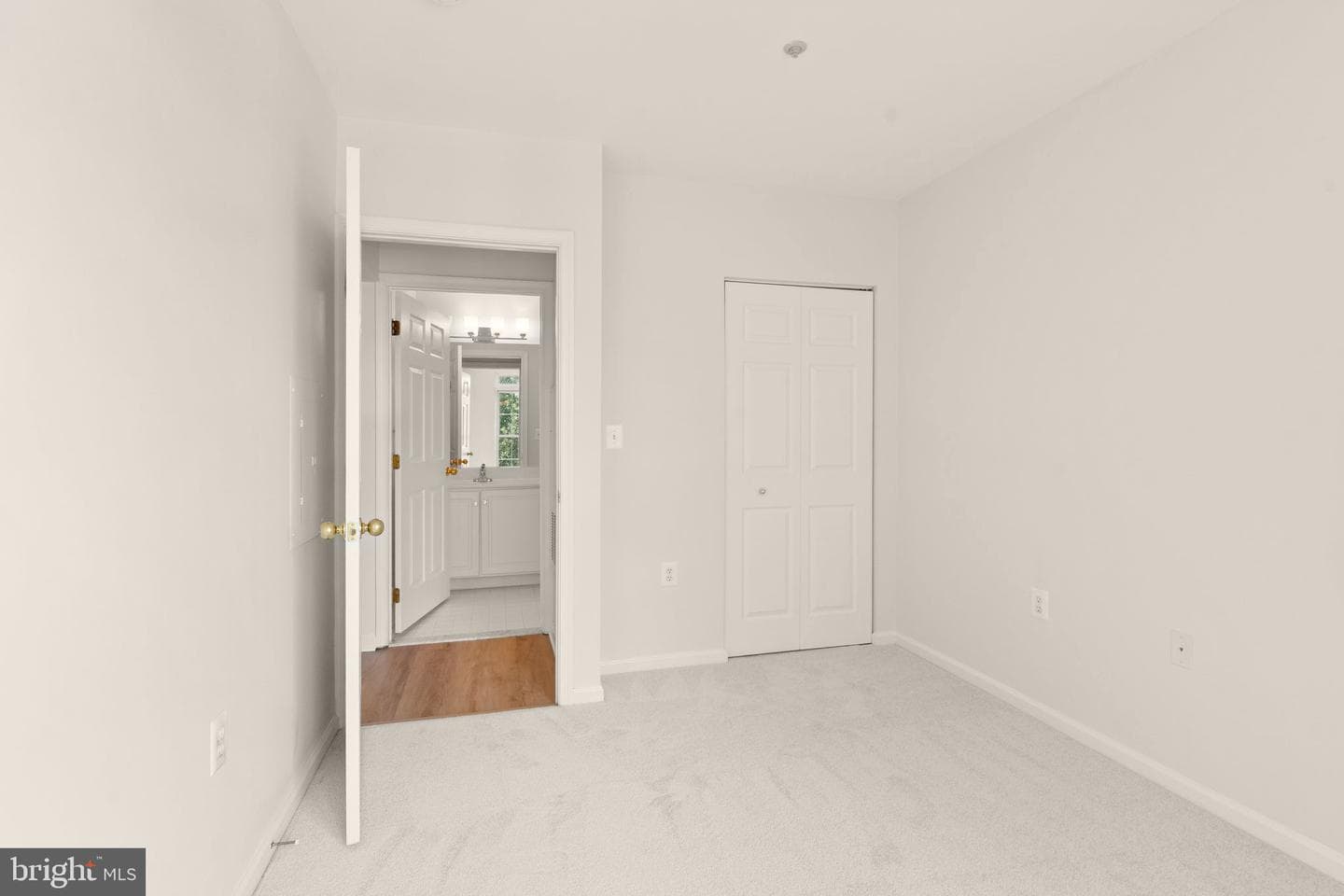 6990 Falls Reach Drive #408 photo 43