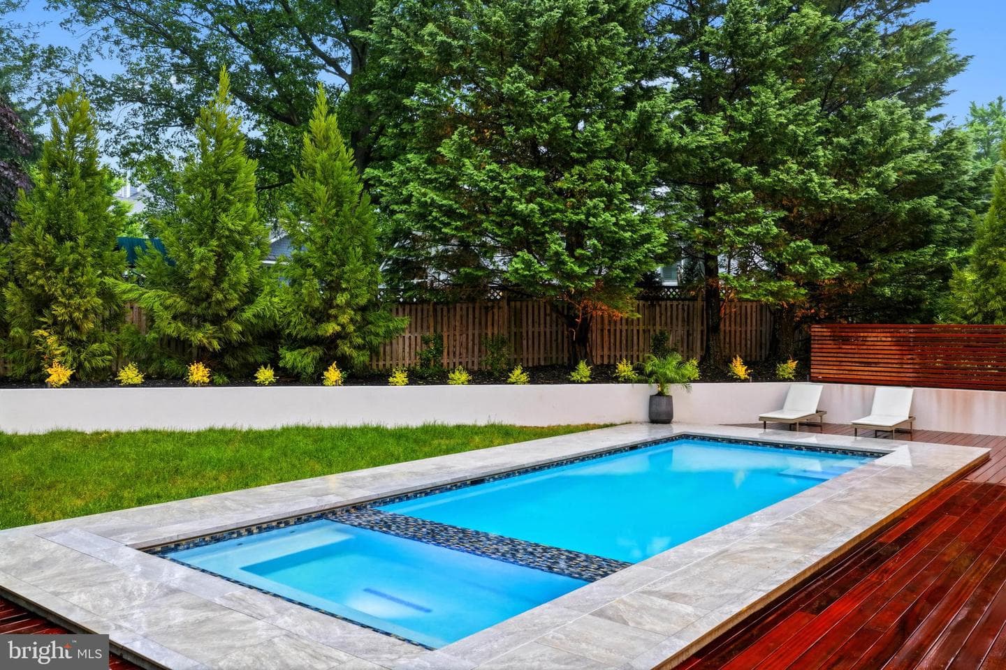 1803 Dumbarton Street photo 112