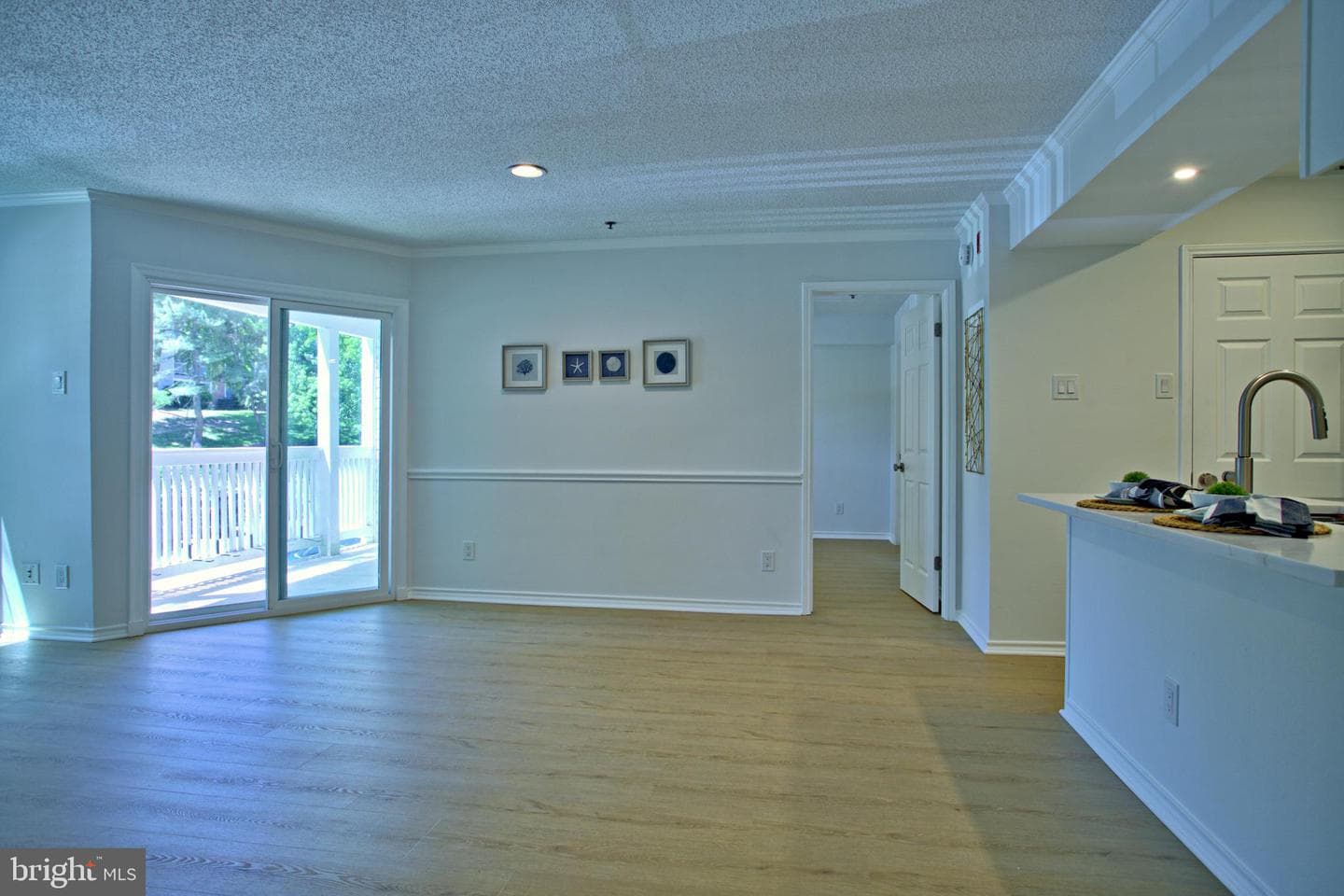 1524 Lincoln Way #211 photo 12