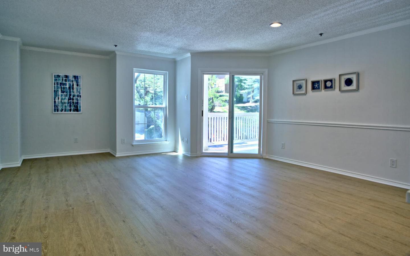1524 Lincoln Way #211 photo 14