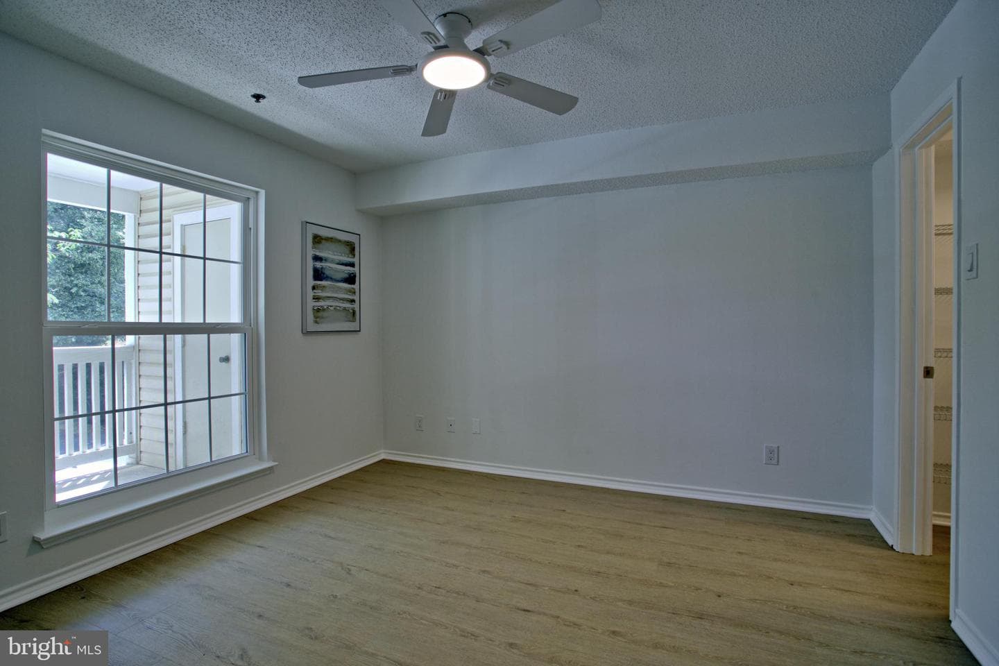1524 Lincoln Way #211 photo 18