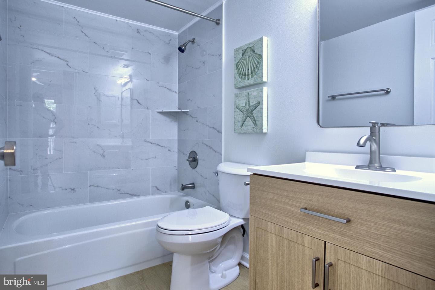 1524 Lincoln Way #211 photo 19