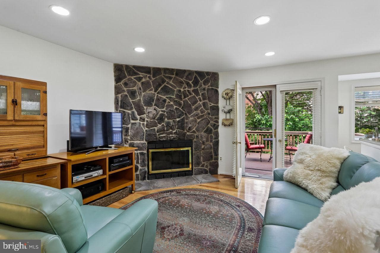 11333 Orchard Lane photo 9