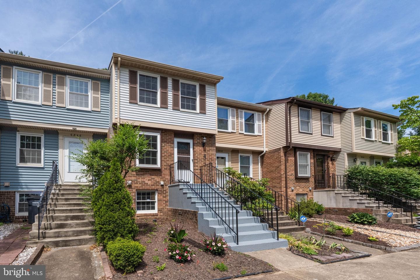 6844 Heatherway Court photo 9