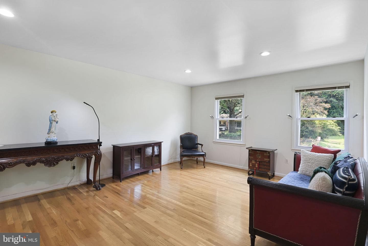 8418 Stone Gate Drive photo 6