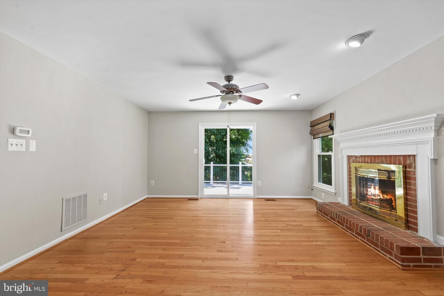 909 Broad Oaks Drive photo 23