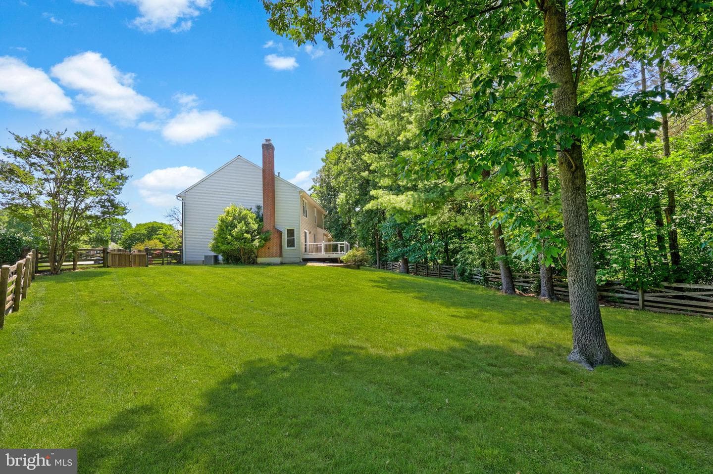 909 Broad Oaks Drive photo 34