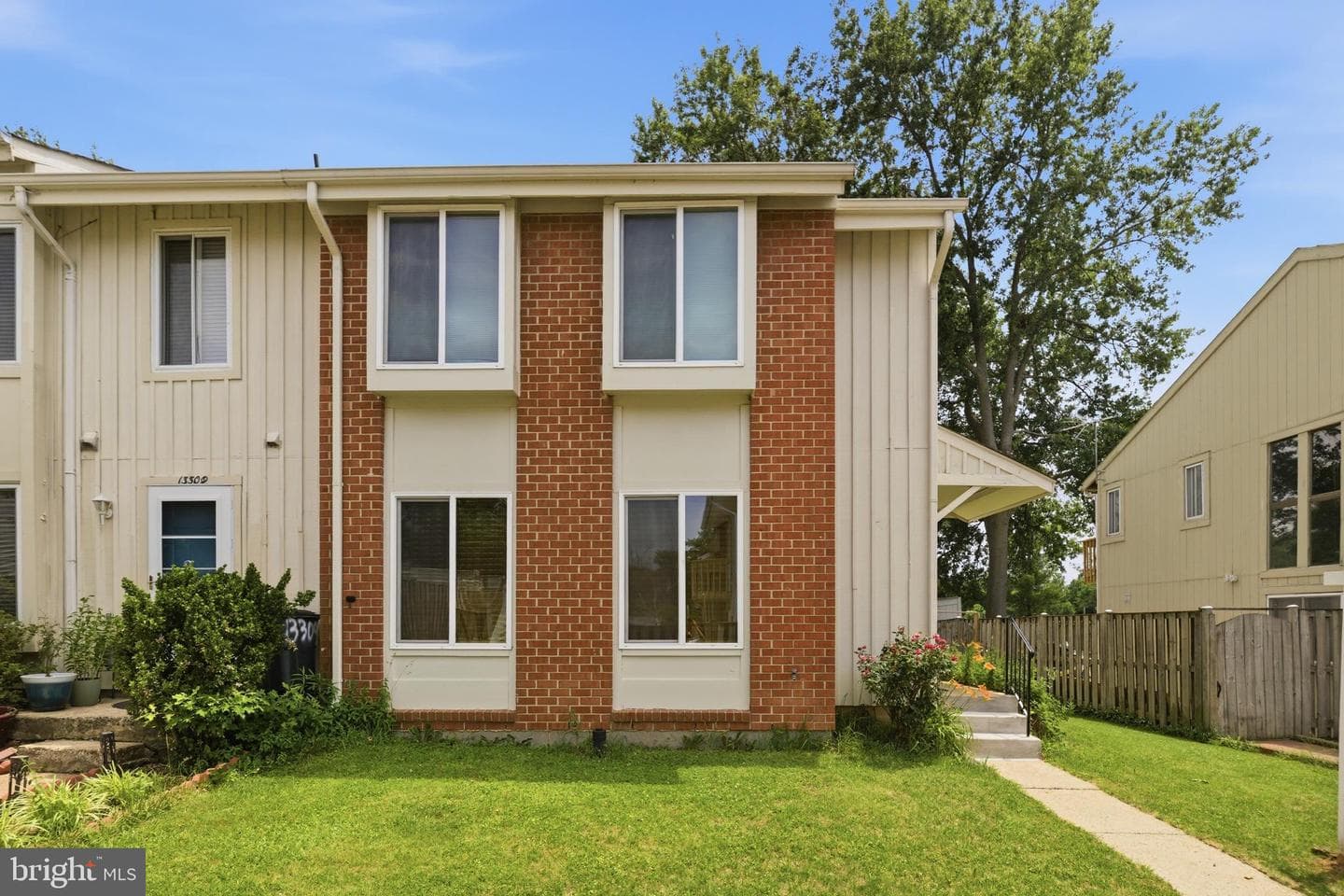 13311 Rowles Place, Herndon