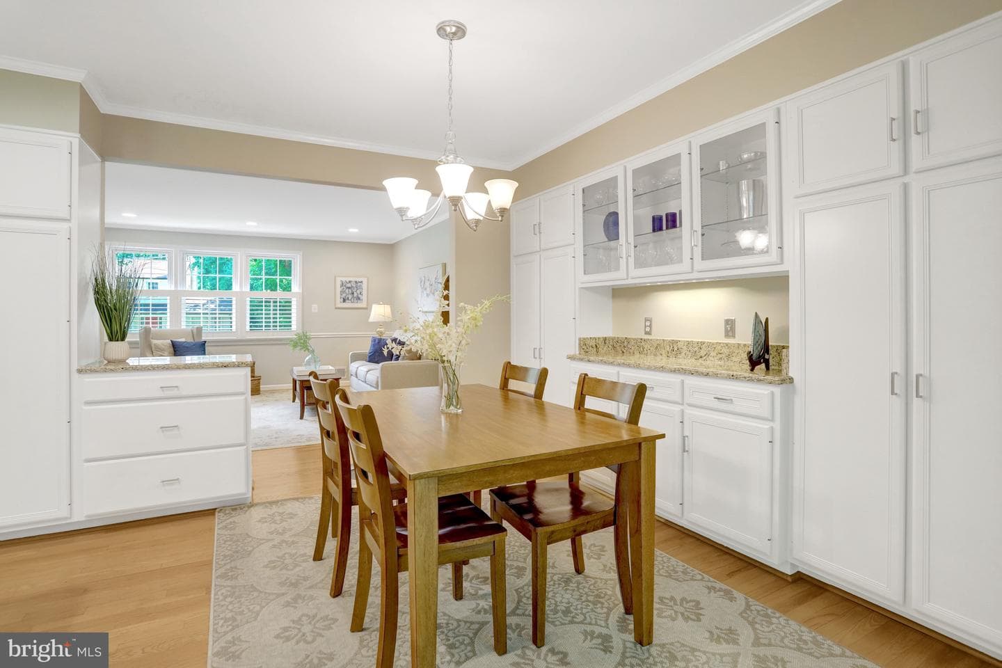 8916 Moreland Lane photo 14