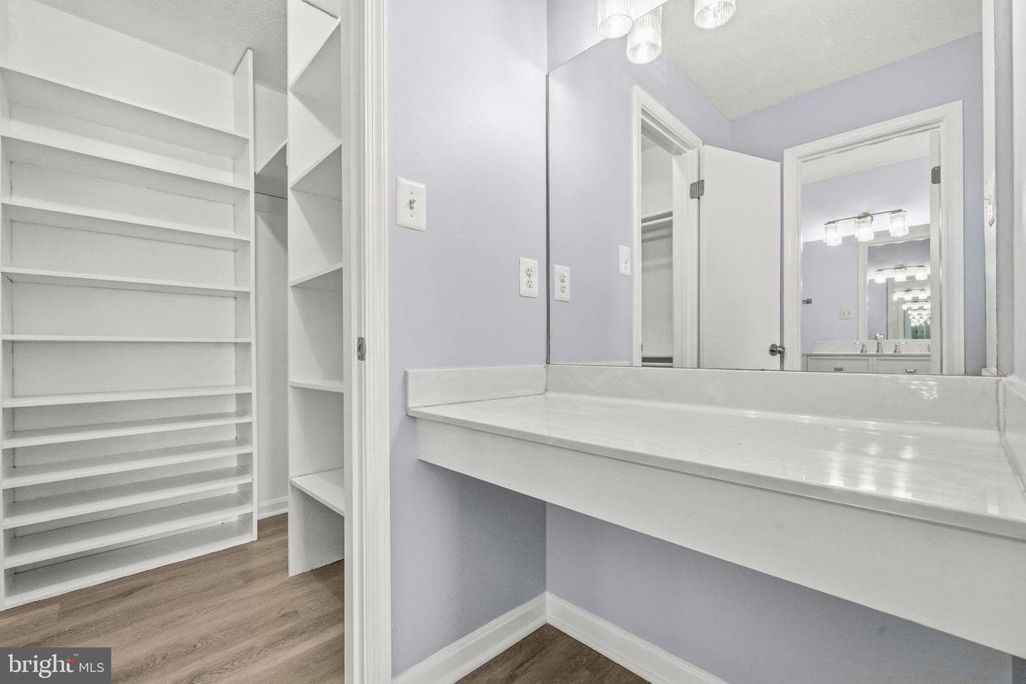10212 Oakton Terrace Road photo 19