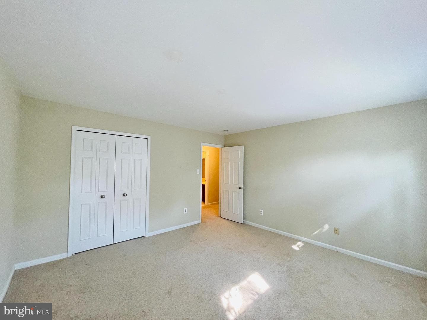 7227 Devereux Court photo 12