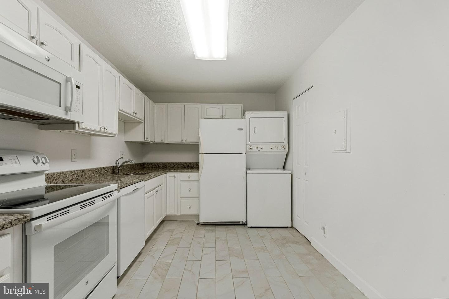 8380 Greensboro Drive #719 photo 23