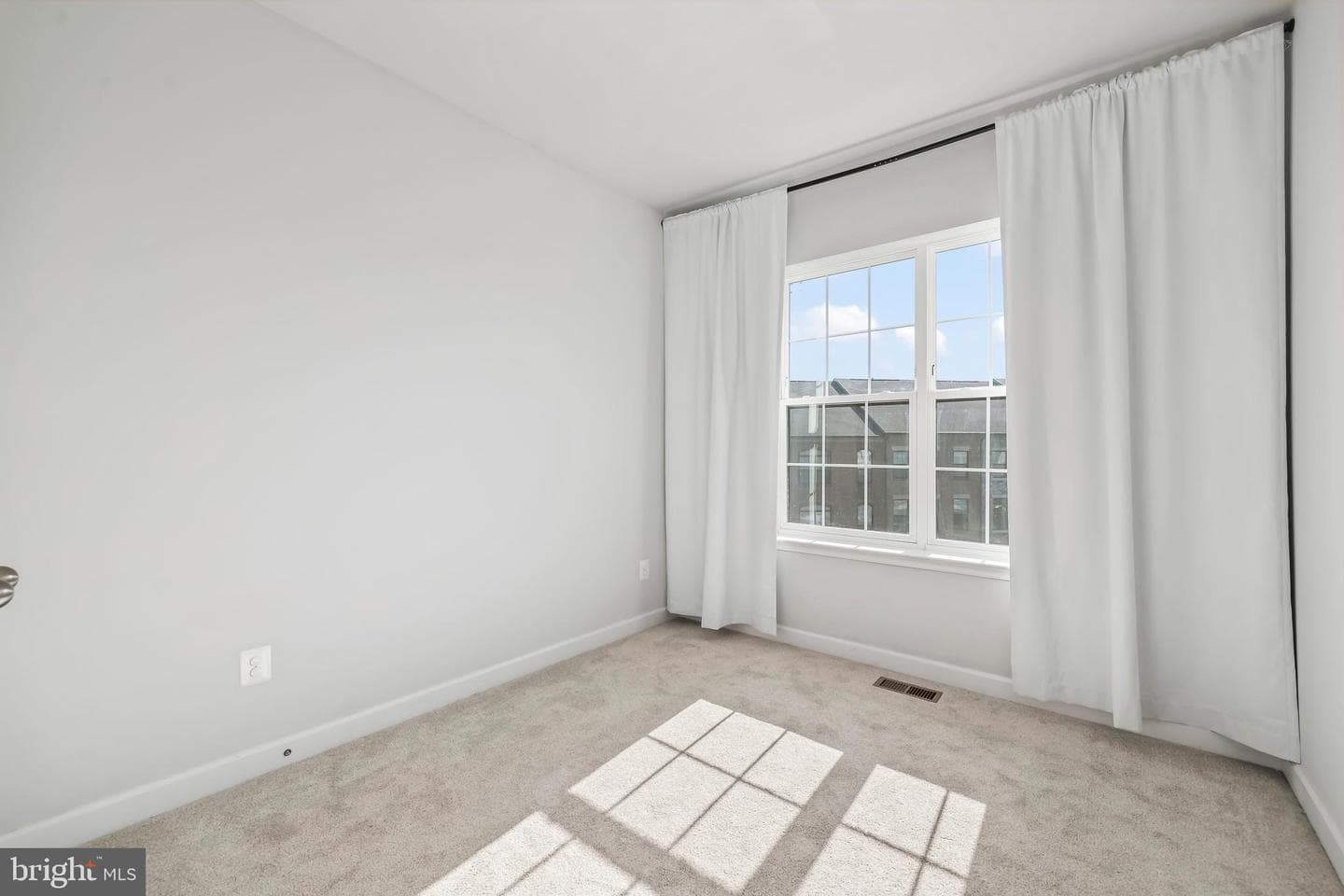 4434 Fair Lakes Court photo 16
